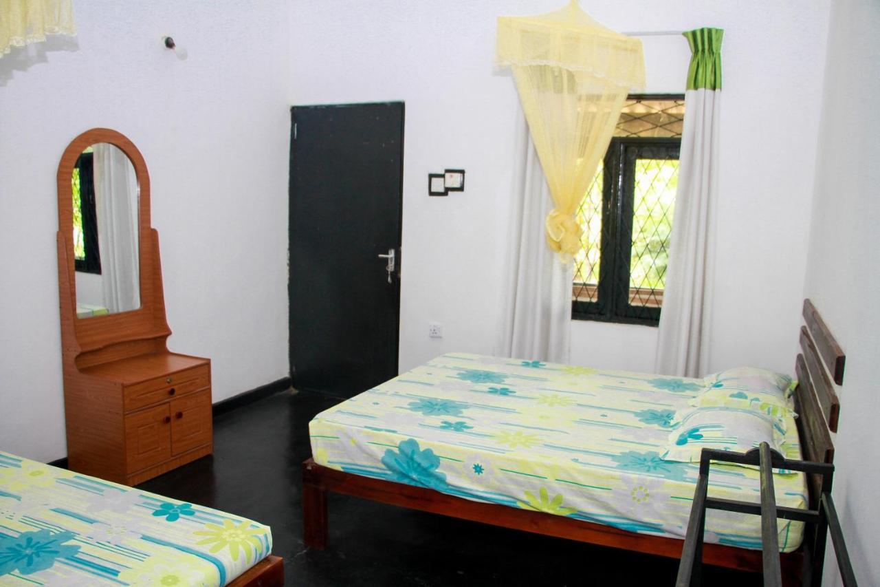 Banana Rest Sigiriya Bed and Breakfast Exteriör bild